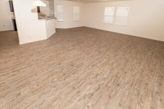 4939 War Horse Dr in San Antonio, TX - Building Photo - Building Photo