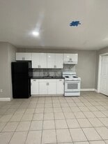 726 S 15th St in Newark, NJ - Building Photo