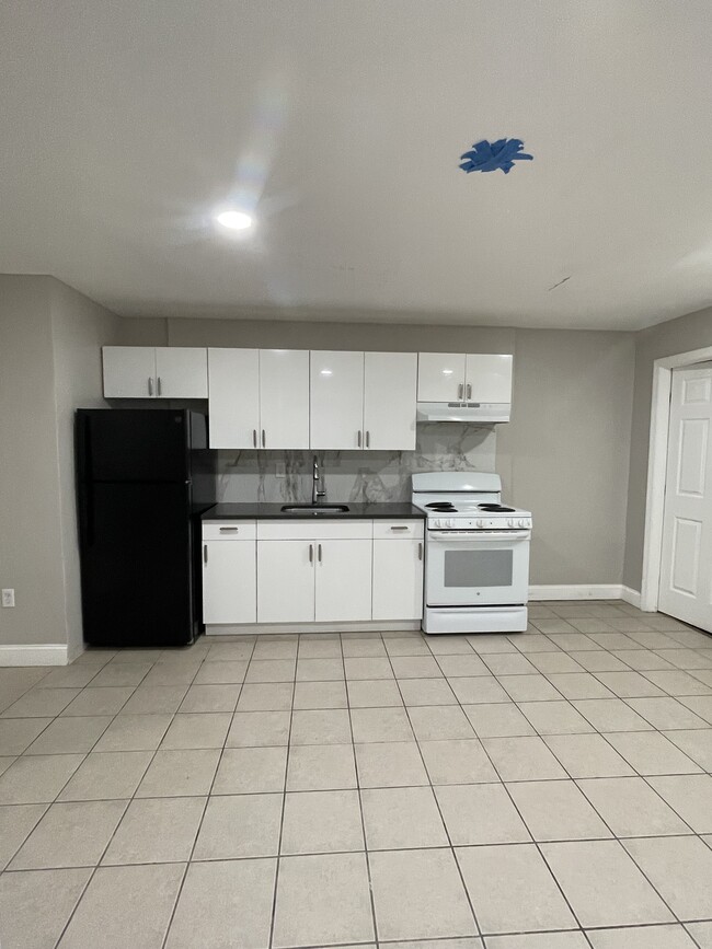 property at 726 S 15th St