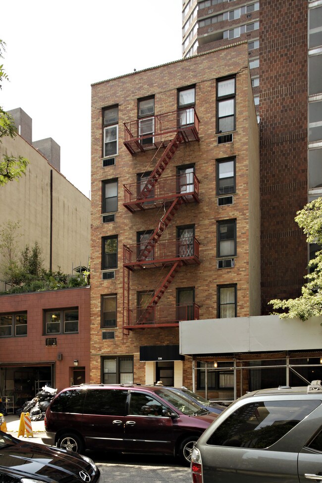 326 E 25th St, New York, NY 10010 in New York, NY - Building Photo - Building Photo