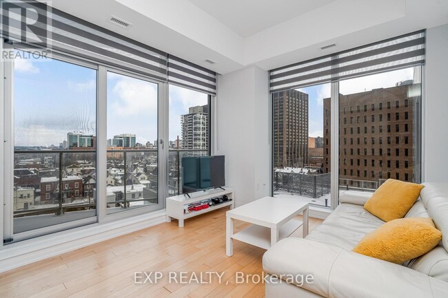 805-805 Carling Ave in Ottawa, ON - Building Photo - Building Photo