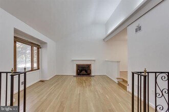 5400 Greystone St in Chevy Chase, MD - Building Photo - Building Photo