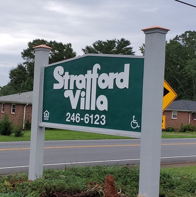 Stratford Apartments in Greenville, SC - Foto de edificio - Building Photo