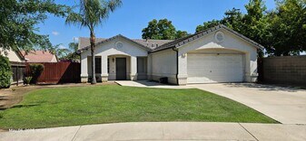 197 Nevada St in Kingsburg, CA - Building Photo