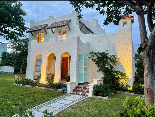 302 Fordham Dr in Lake Worth Beach, FL - Building Photo - Building Photo