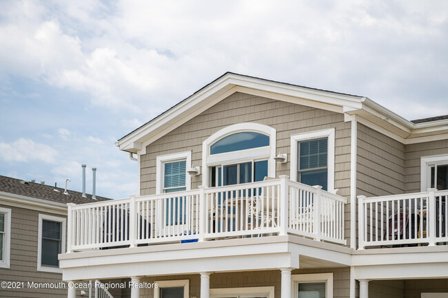 239 Beach Front in Manasquan, NJ - Building Photo - Building Photo