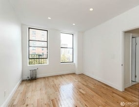23 E 109th St-Unit -5-A in New York, NY - Building Photo - Building Photo