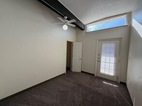 1619 University Ave in Lubbock, TX - Building Photo - Building Photo