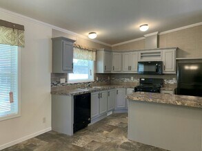 201 Aqua Dr in Rockford, MN - Building Photo - Building Photo