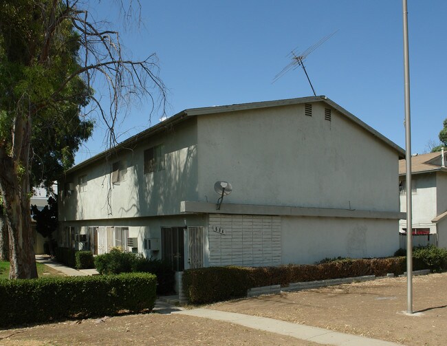 Por Of Corona Terrace in Corona, CA - Building Photo - Building Photo