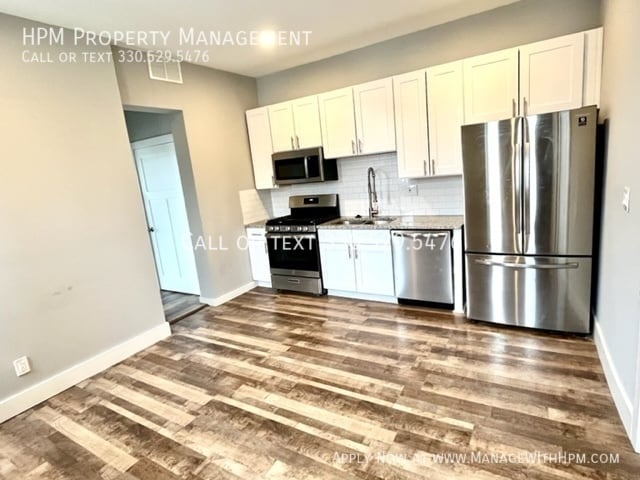 2179 W 11th St in Cleveland, OH - Building Photo - Building Photo