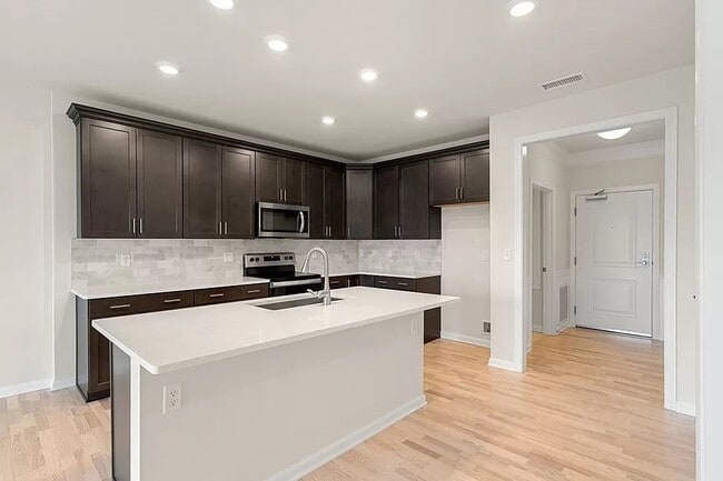 401 Emery Ln in Sudbury, MA - Building Photo - Building Photo