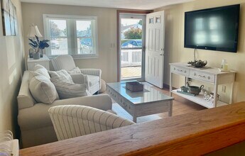289 Portsmouth Ave in Seabrook, NH - Building Photo - Building Photo
