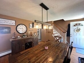 5 1st St in East Windsor, CT - Building Photo - Building Photo