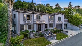 11372 Dona Teresa Dr in Los Angeles, CA - Building Photo