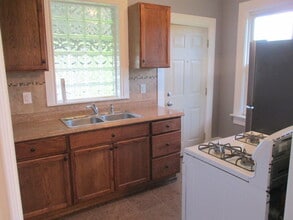 323 Boyleston St, Unit 2nd Floor in Ambridge, PA - Building Photo - Building Photo