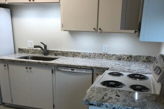 375 N M St, Unit 375 in Livermore, CA - Building Photo - Building Photo