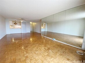 1350 Ala Moana Blvd in Honolulu, HI - Building Photo - Building Photo