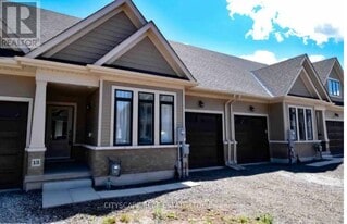 4311 Mann St in Niagara Falls, ON - Building Photo