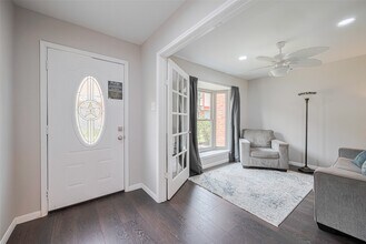 14688 Perthshire Rd in Houston, TX - Building Photo - Building Photo