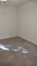 Trakas Avenue Duplex in Greenwood, SC - Building Photo - Building Photo