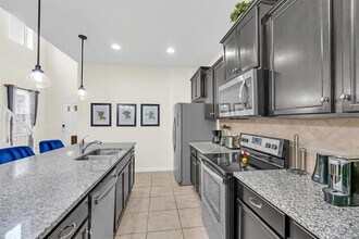 8977 Rhodes St in Kissimmee, FL - Building Photo - Building Photo