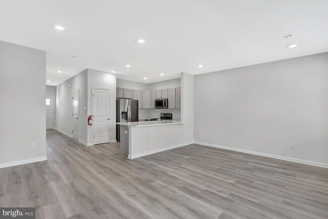 59 Alexander Wy in Mount Holly, NJ - Building Photo - Building Photo