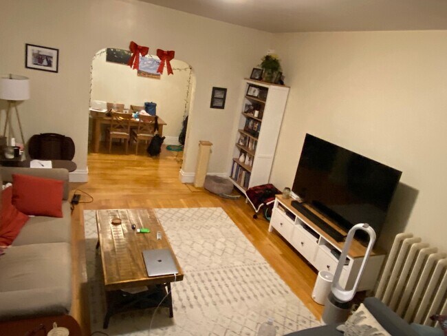 28 Littell Rd in Brookline, MA - Building Photo - Building Photo