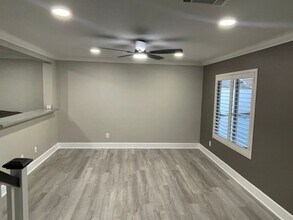 30357 Twain Dr in Menifee, CA - Foto de edificio - Building Photo