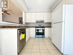 196 Kirkvalley Crescent in Aurora, ON - Building Photo - Building Photo