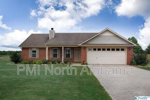 218 Maddux Ct in Huntsville, AL - Building Photo