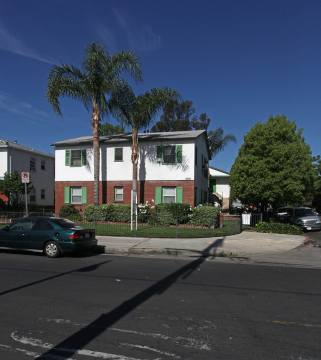 6661 Sepulveda Blvd in Van Nuys, CA - Building Photo