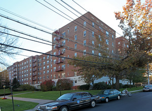 Kimberly Gardens Cooperative in Yonkers, NY - Building Photo - Building Photo