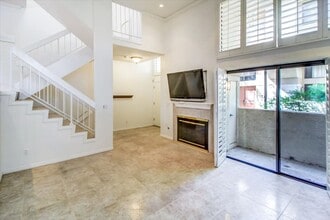 26315 W Bravo Ln in Calabasas, CA - Building Photo - Building Photo