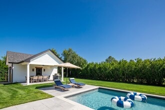 10 William Way in Southampton, NY - Building Photo - Building Photo