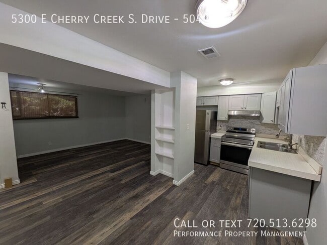 5300 E Cherry Creek S Dr in Denver, CO - Building Photo - Building Photo