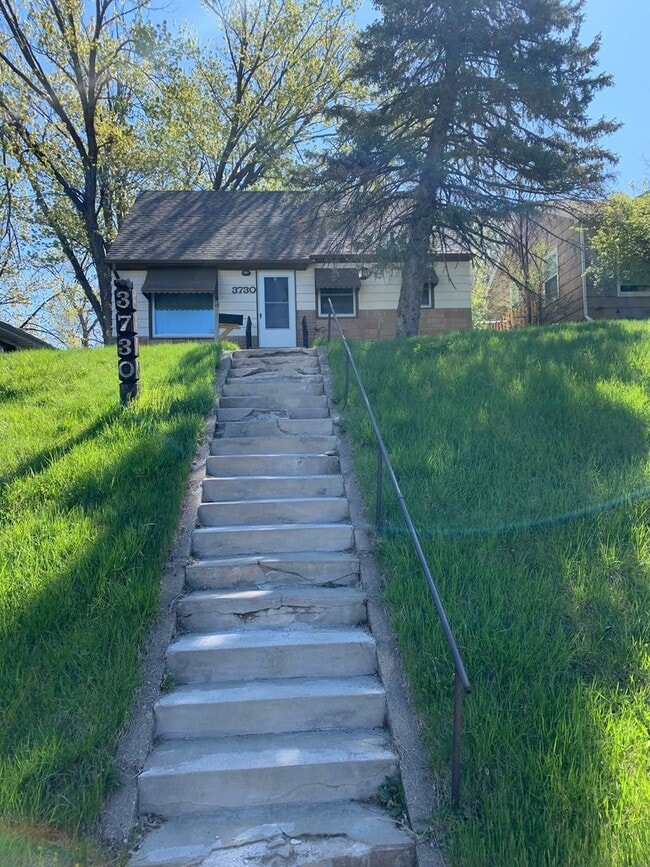 property at 3730 N Lyndale Ave