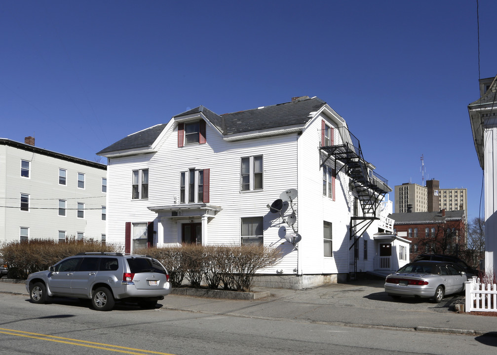 793 Merrimack St in Lowell, MA - Building Photo