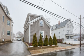 54 Tremont St in Salem, MA - Foto de edificio - Building Photo