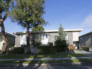 65 Glen Eyrie Ave in San Jose, CA - Foto de edificio - Building Photo