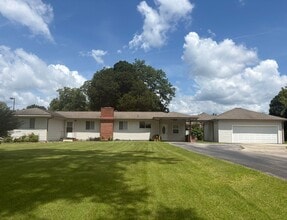 2615 Moody Pkwy in Moody, AL - Building Photo - Building Photo