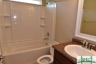44 Spg Lk Cir in Savannah, GA - Building Photo - Building Photo
