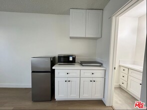 1827 Veteran Ave in Los Angeles, CA - Building Photo - Building Photo