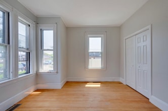 12 Fiske St in Waltham, MA - Building Photo - Building Photo