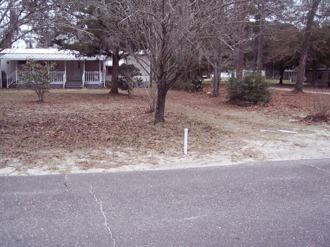 325-335 Jackson Rd in Jacksonville, FL - Building Photo - Other