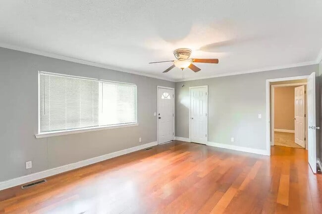 443 Steele Rd in Rossville, GA - Building Photo - Building Photo