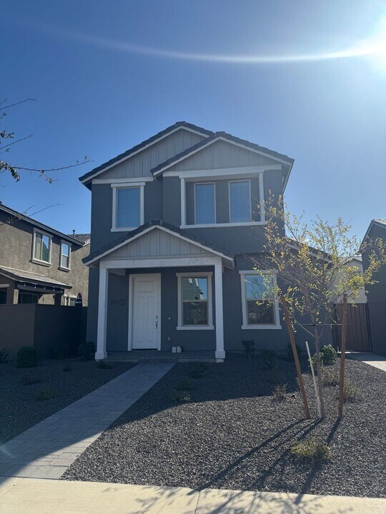 1927 W Hide Trl in Phoenix, AZ - Building Photo