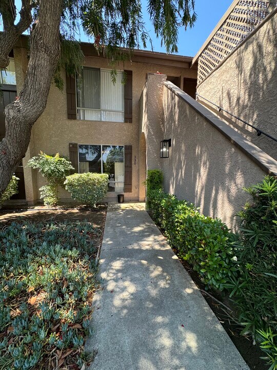 330 Ivy Ln, Unit 330 Ivy Lane in Fallbrook, CA - Building Photo