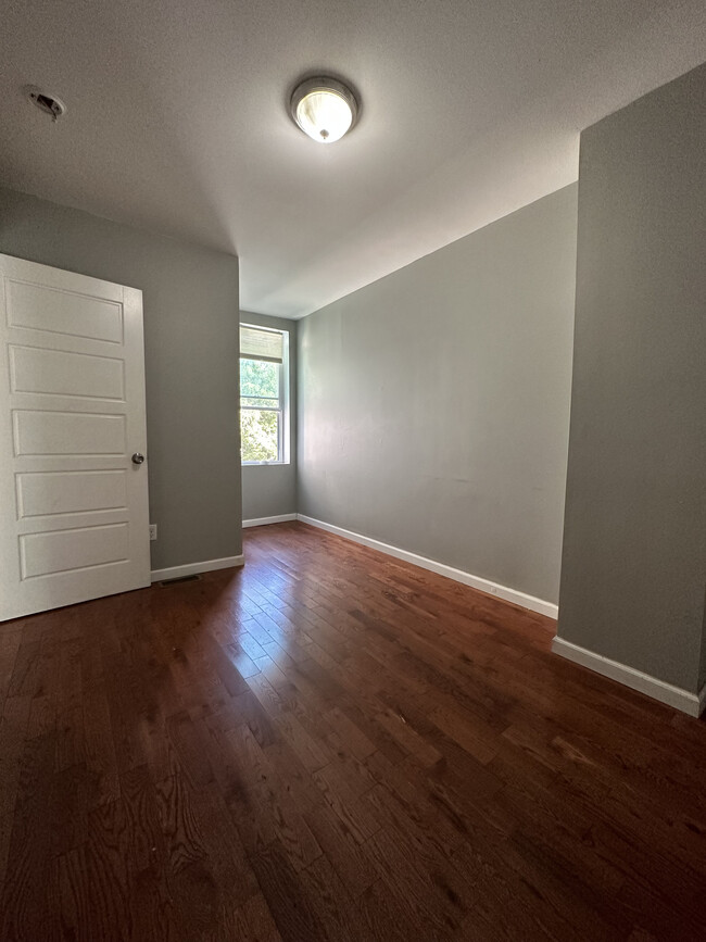 2237 N Sydenham St in Philadelphia, PA - Building Photo - Building Photo