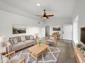 1055 N Recker Rd in Mesa, AZ - Building Photo - Building Photo